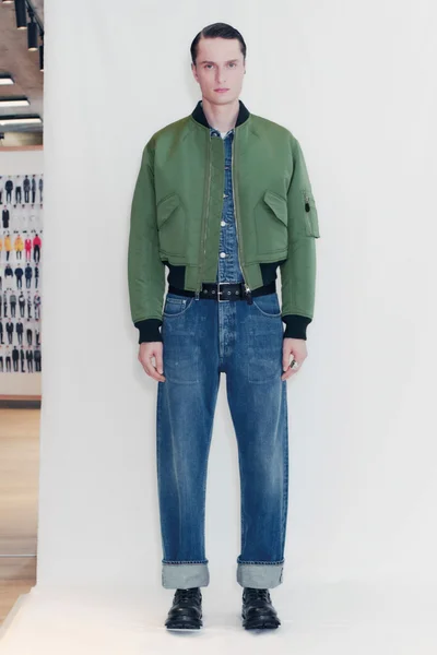 Look 5